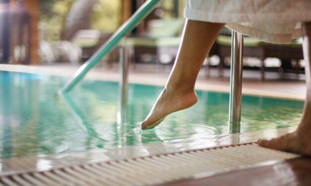 Great Leaders Put Their Toes in the Water First